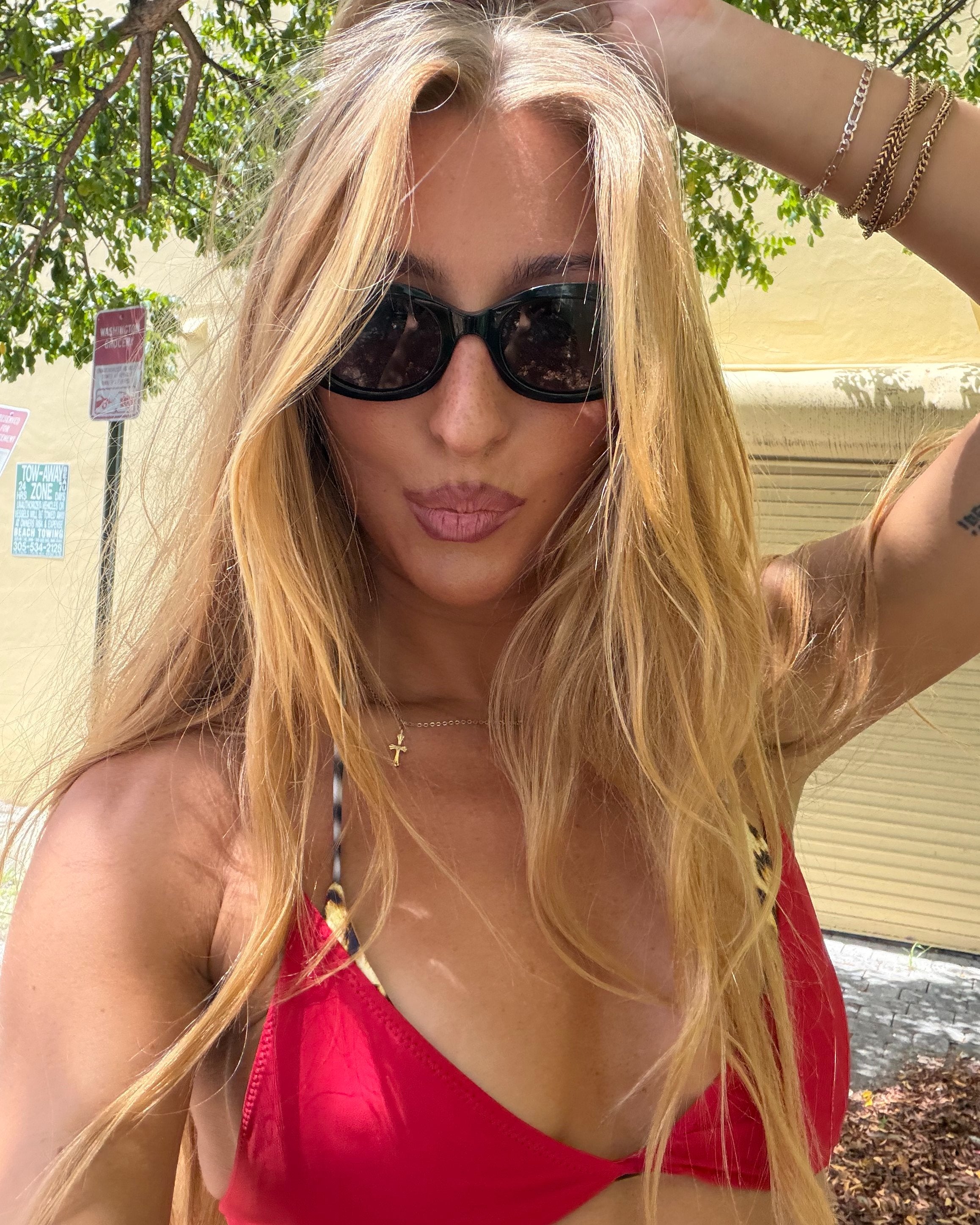 Heat twist triangle bikini top, Red